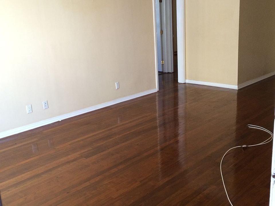 1st image of 10213 S 8th Ave