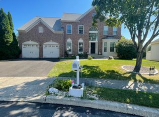 1308 Tarpan Cir, New Hope, PA 18938