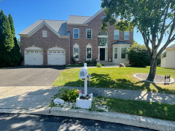 1308 Tarpan Cir, New Hope, PA 18938