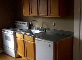 100 Orland St #3R, Bridgeport, CT 06605