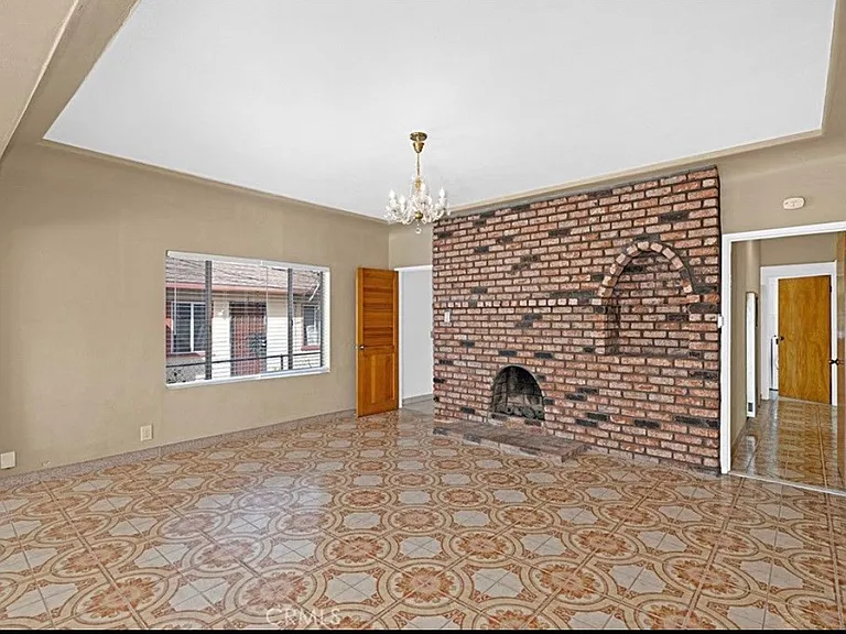 234 W 12th St #234 — Photo 8