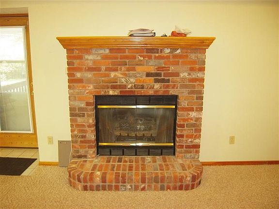4th image of 2266 W Rockwood St