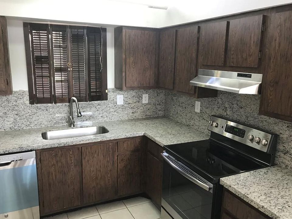 2nd image of 9345 SW 130th St