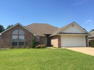 1805 Ruby Cv, Whitehouse, TX 75791