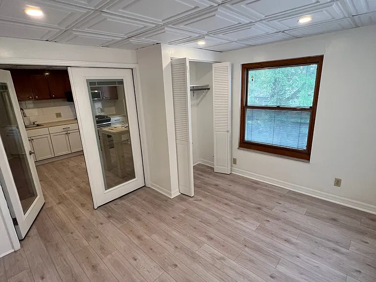 404 Bailey Ave #2 — Photo 9