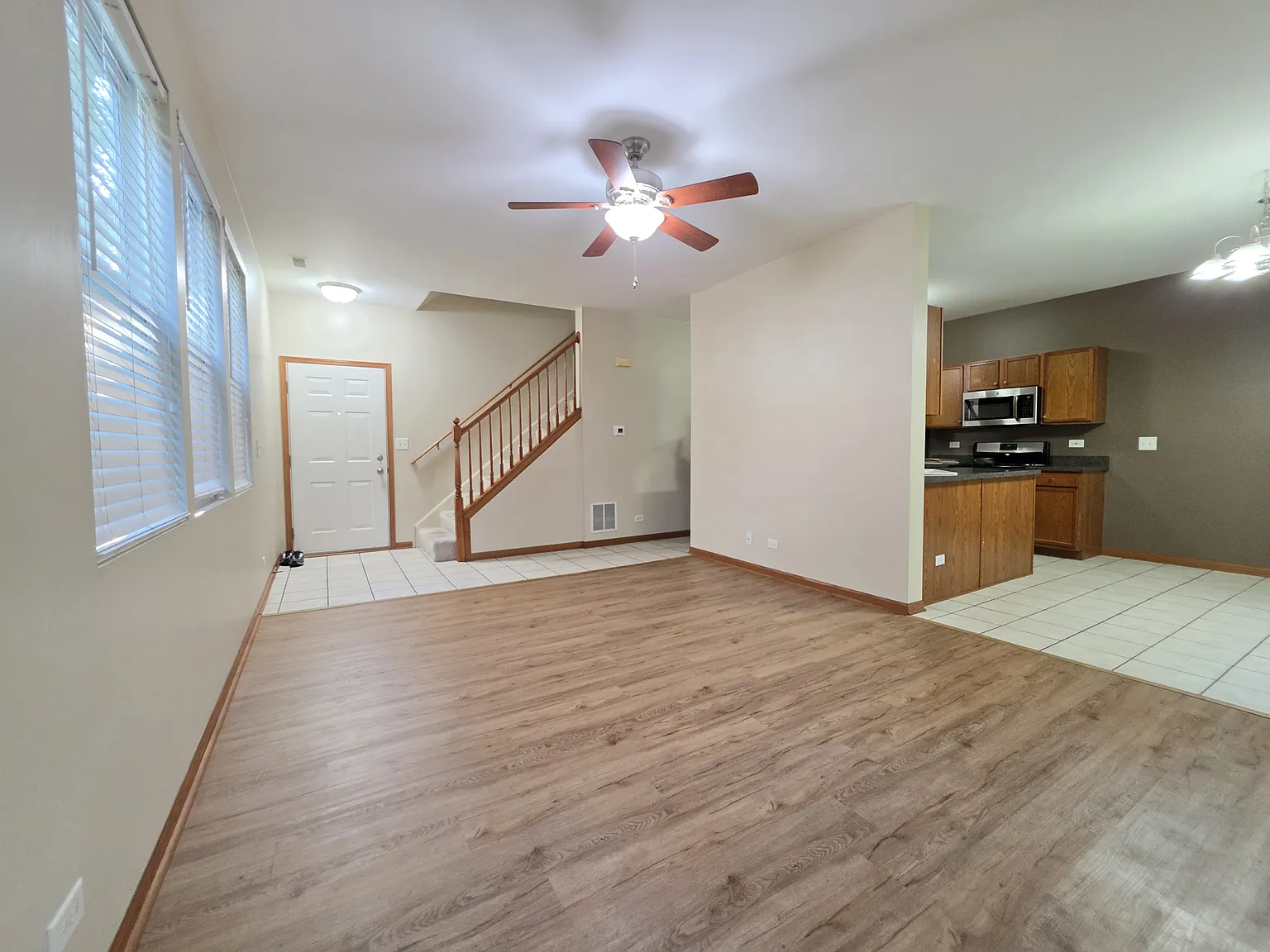 3 bed, 2.5 bath, 1480 sqft, $2,650 — Photo 4