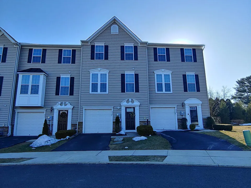 802 Susan Cir