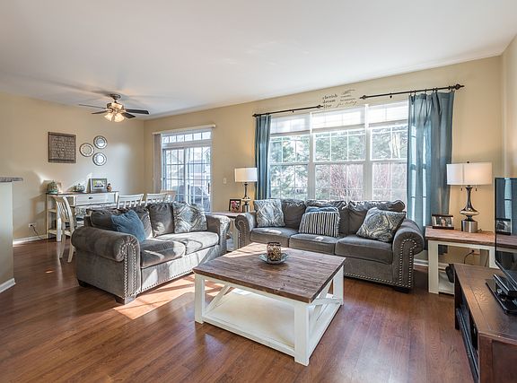 3rd image of 24037 W Walnut Cir