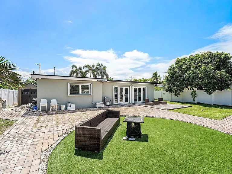 4481 SW 37th Ave — Photo 30