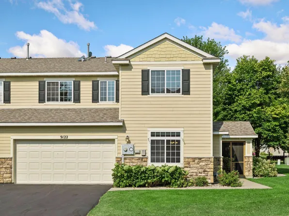 9122 Fox Ct, Victoria, MN 55386
