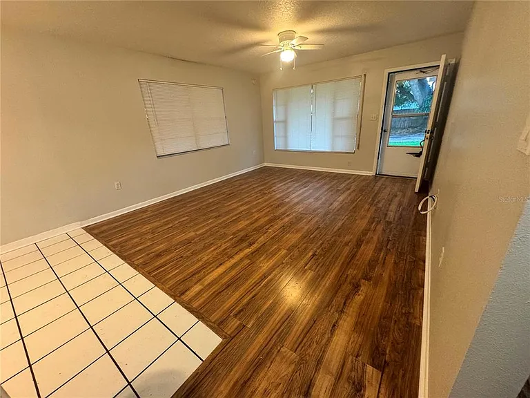 2896 Meadow Lake Ave — Photo 14