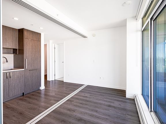 4th image of 13350 Central Ave #1012