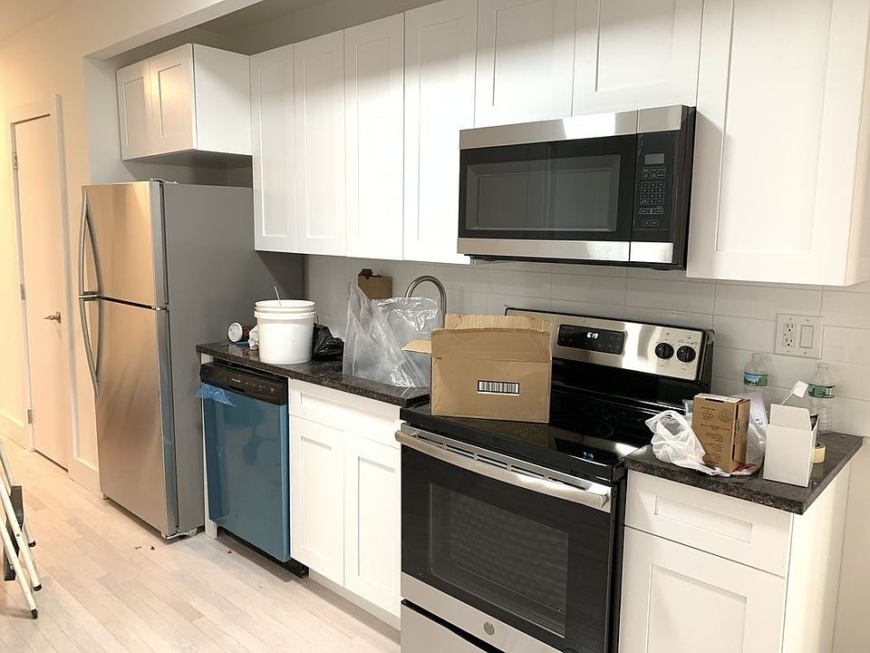 1st image of 55 Linden Blvd APT 3T