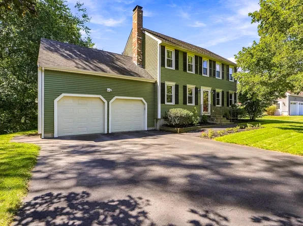 4 Florence Cir, Upton, MA 01568