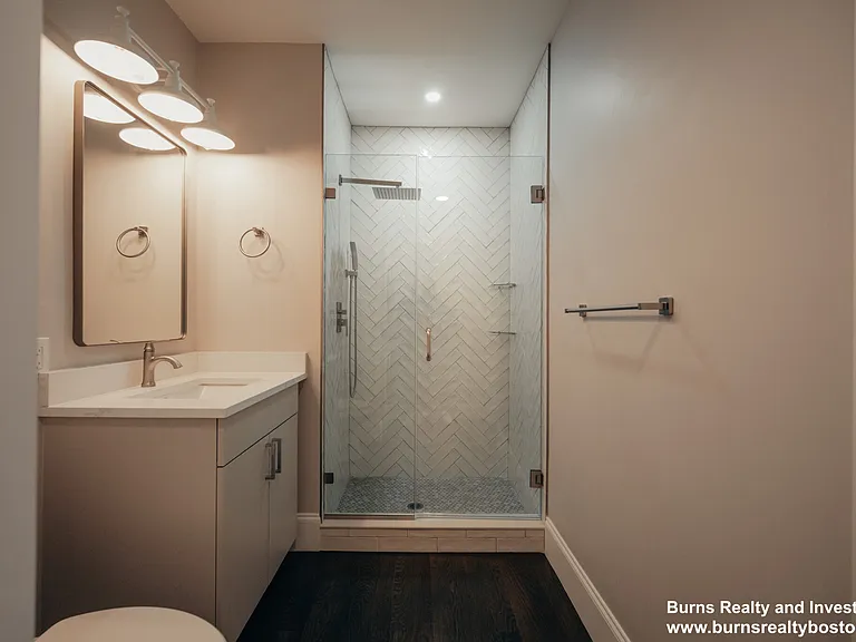 281 Franklin St #301 — Photo 3