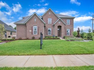13549 Valencia Dr, Shelby Township, MI 48315