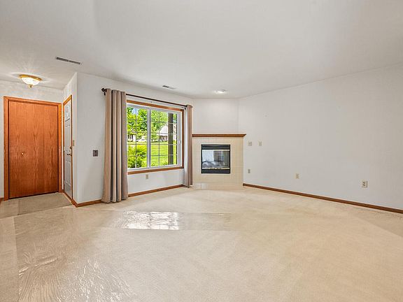 3rd image of 6906 Dale DRIVE #21