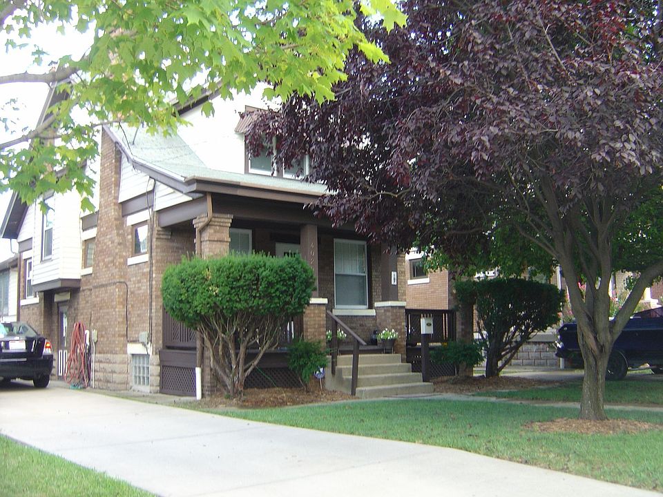 Large Inviting Porch
