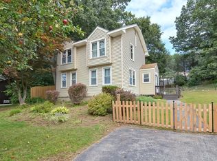 11 Scenic Ave, Webster, MA 01570