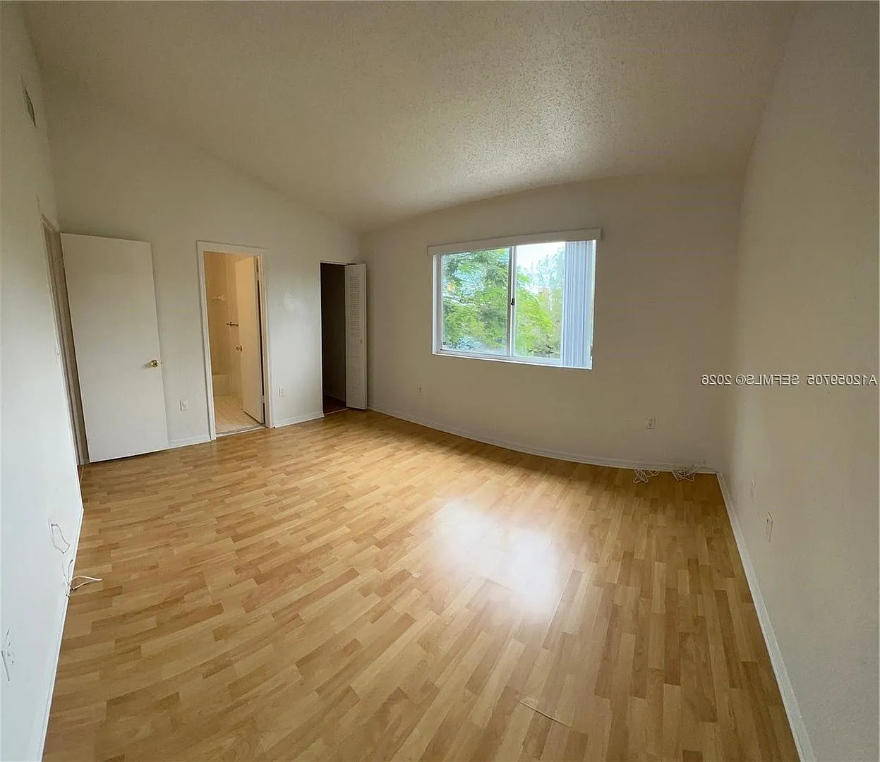 6225 Kendale Lakes Cir — Photo 4