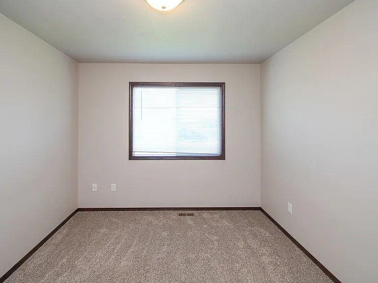 110 Tanner Ct — Photo 14
