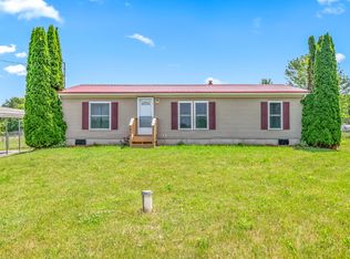 804 Clarendon Rd, Quincy, MI 49082