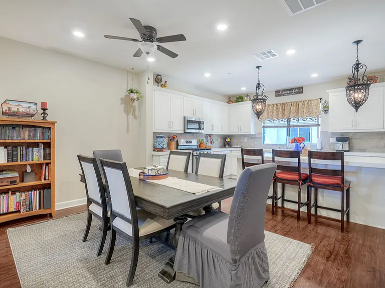 1576 Castillo Way — Photo 12