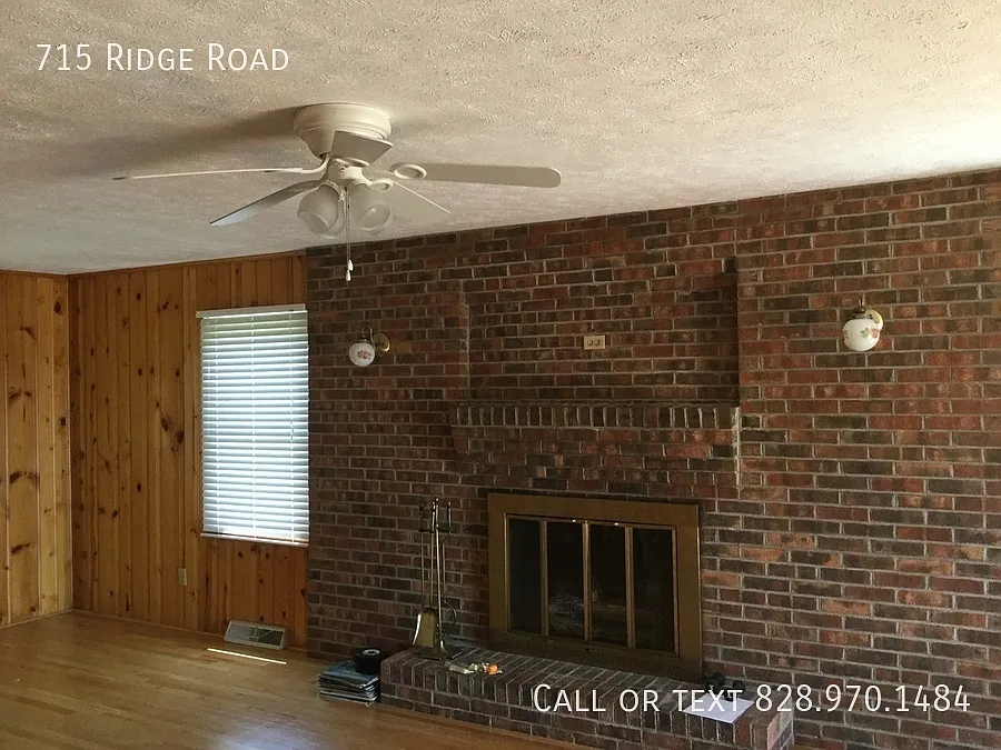 715 Ridge Road- Dana 3 Bedroom — Photo 3