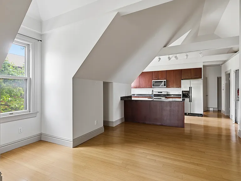 4400 Laclede Ave #3 — Photo 5
