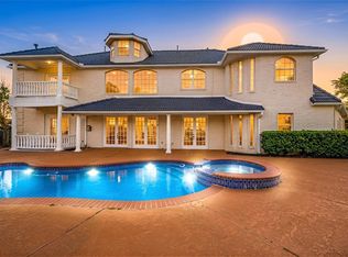 1002 Island Vw, Kemah, TX 77565