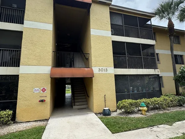 3013 N Oakland Forest Drive #106, Oakland Park, FL 33309