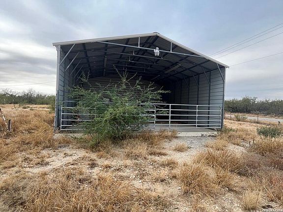 4th image of 87 quinney