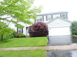 2576 W Spruce Dr, Round Lake, IL 60073