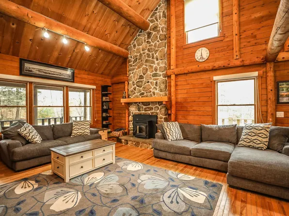 56 View Road, Weare, NH 03281