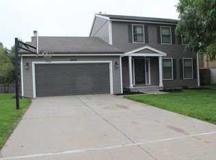 16116 Rolling Ridge Rd, Omaha, NE 68135