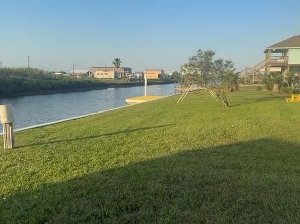 79 Albacore St, Bay City, TX 77414
