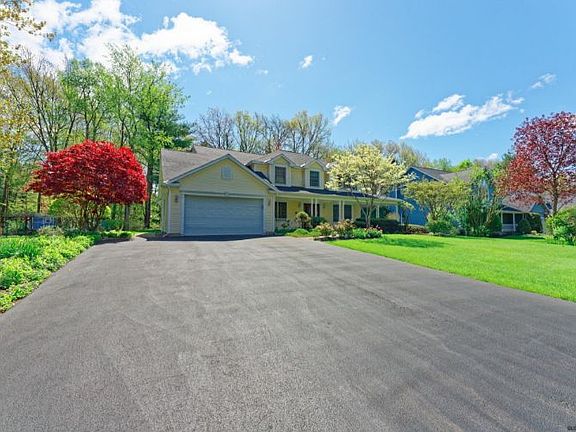 3rd image of 3091 New Williamsburg Dr