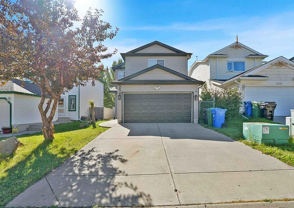 1st image of 254 NE Hidden Spring Mews NW
