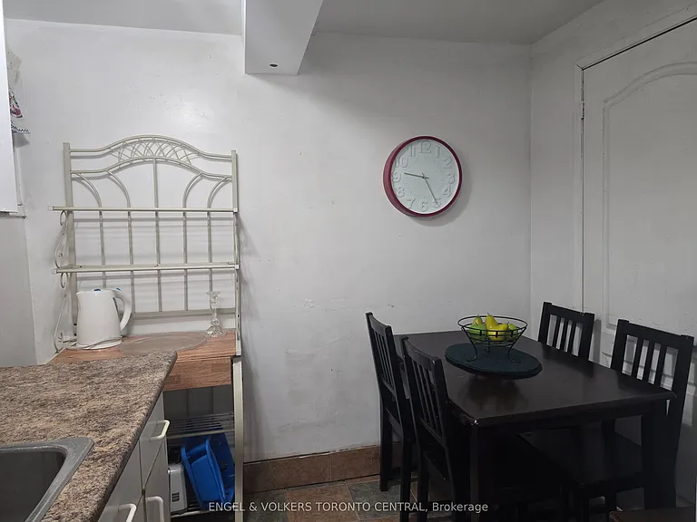 9 Shademaster Ct #BASEMENT — Photo 13