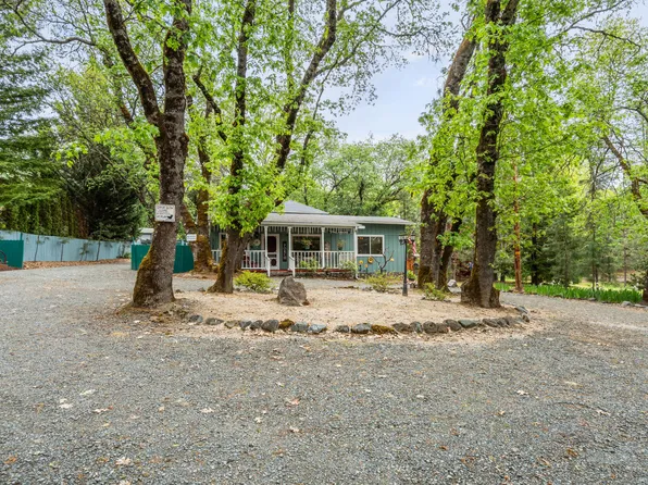 7771 Monument Dr, Grants Pass, OR 97526