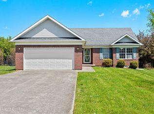 660 Helm Ln, Mount Washington, KY 40047