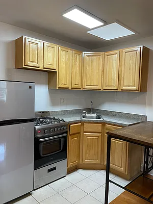 Rented by Compass | media 18