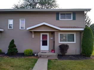 4725 Tuscarora Rd, Niagara Falls, NY 14304