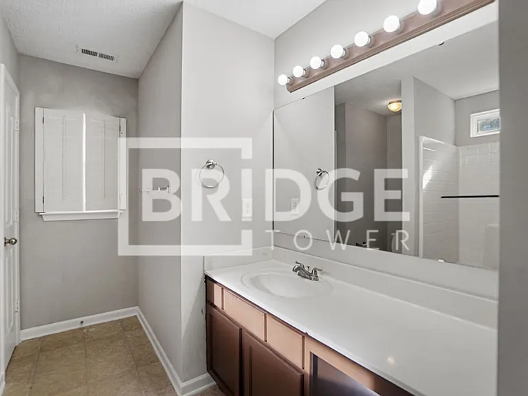 104 Hampshire Dr — Photo 15