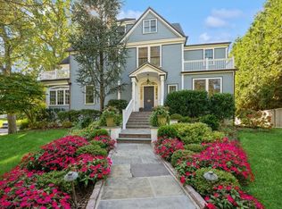 2 Larchmont Ave, Larchmont, NY 10538
