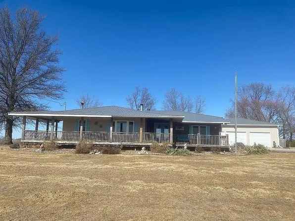 2822 S 44th Ave E, Newton, IA 50208