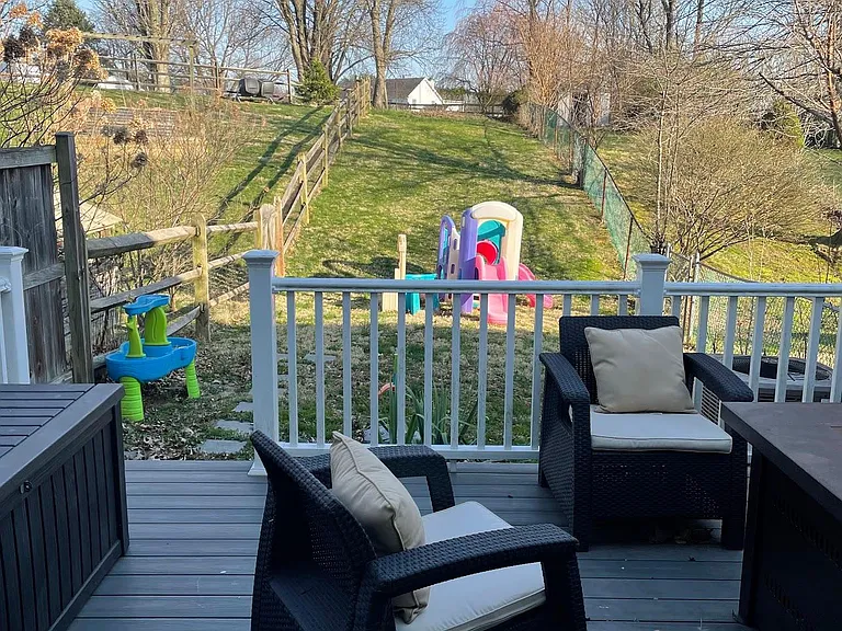 18 Boileau Ct — Photo 16