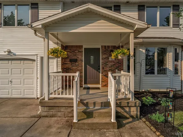 9 Marlee Dr, Tonawanda, NY 14150