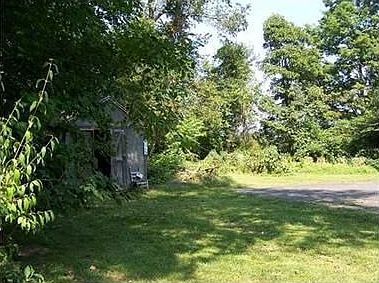 4th image of 25 Harts Ln