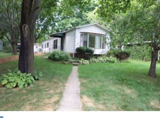 865 Pinewood Ave, Mullica Hill, NJ 08062